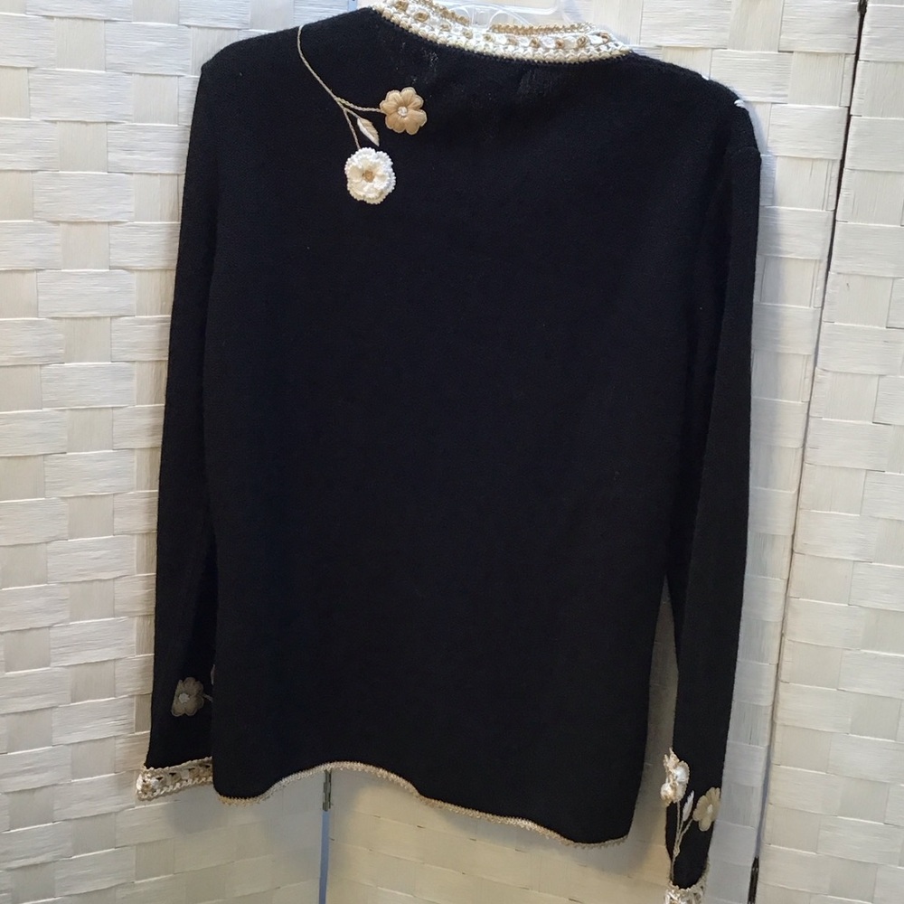 Peruvian Connection Black and Cream Floral Cardigan - Picture 7 of 8